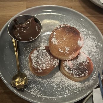 Propaganda Wine Bar - Wine Bars Near Me - Los Angeles, California Propaganda Wine Bar - Wine Bars Near Me - Los Angeles, California