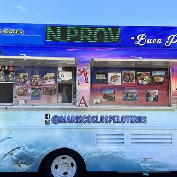 Mariscos Los Peloteros - Food Trucks Near Me - Riverside, California