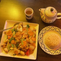 Sweet Angel - Sole with veggies in ginger sauce and steamed brown rice