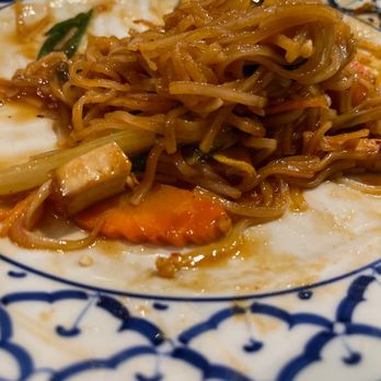 Bua Thai Restaurant - a plate of food - Thai Near Me - Etobicoke, Ontario