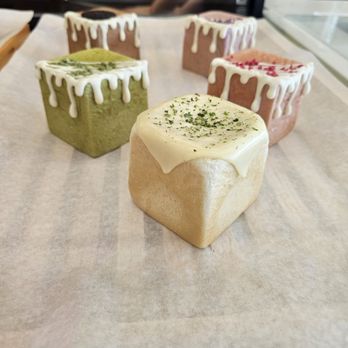 KŌRI Bakery & Dessert - Desserts Near Me - Orlando, Florida