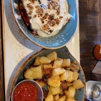 First Watch - sunrise granola bowl & fresh potatoes - Cafes Near Me - Hampton, Virginia