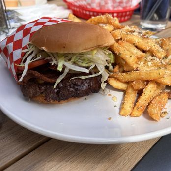 West Pioneer Grill - Burger with garlic fries - New American Near Me - Puyallup, Washington West Pioneer Grill - Burger with garlic fries - New American Near Me - Puyallup, Washington