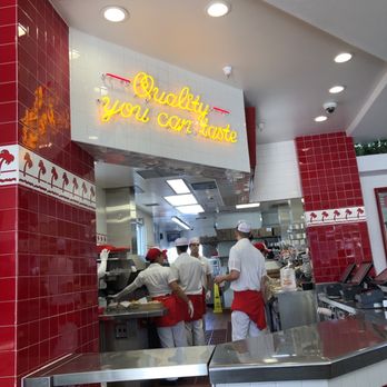 In-N-Out Burger - Burgers Near Me - Sherman Oaks, California