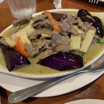 Thai Cafe - Green curry with beef - Thai Near Me - Irvine, California