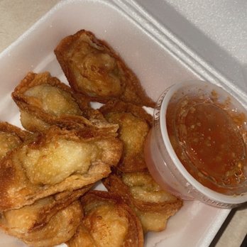 Thai Kitchen Restaurant - Crispy Wontons... the photo does not do them justice! - Thai Near Me - Fishers, Indiana