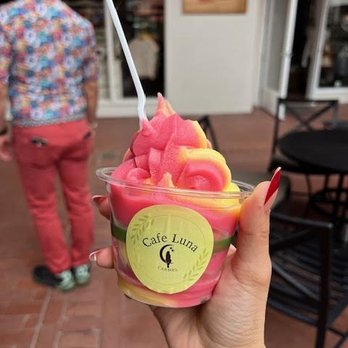 Cafe Luna - Coffee & Tea Near Me - Carmel-By-The-Sea, California