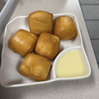 Bo’s Kitchen - Fried Bun with Condense Milk - Chicken Wings Near Me - Honolulu, Hawaii Bo’s Kitchen - Fried Bun with Condense Milk - Chicken Wings Near Me - Honolulu, Hawaii