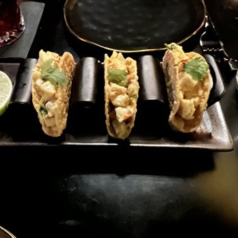 Taco Tumba - Wonton Tacos with Mahi Mahi - Tacos Near Me - Astoria, New York Taco Tumba - Wonton Tacos with Mahi Mahi - Tacos Near Me - Astoria, New York