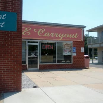 Southeast Carryout - the front of the store - Burgers Near Me - Wichita, Kansas