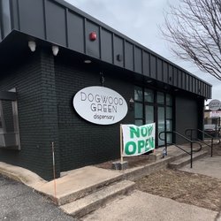Dogwood Green Dispensary - Entrance to the Dogwood Green store