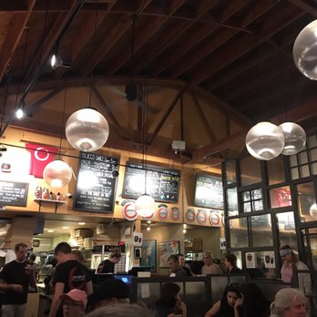 Zachary's Chicago Pizza - Pizza Near Me - Berkeley, California