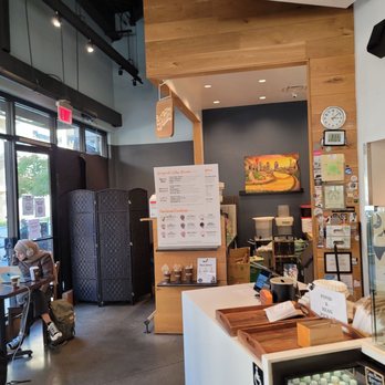 Philz Coffee - Interior at Philz Coffee on 10/27/21 - Desserts Near Me - Oakland, California Philz Coffee - Interior at Philz Coffee on 10/27/21 - Desserts Near Me - Oakland, California