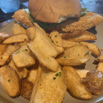 Quotes Willowbrook - Fried catfish sandwich with fries - Breakfast & Brunch Near Me - Houston, Texas Quotes Willowbrook - Fried catfish sandwich with fries - Breakfast & Brunch Near Me - Houston, Texas