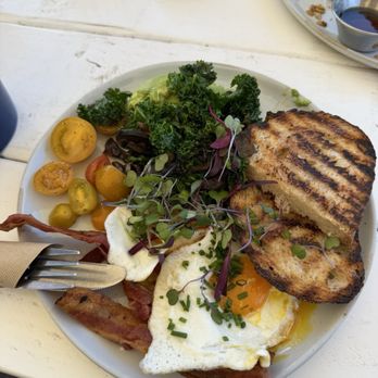 Blueys Kitchen - Blueys Breakfast - Cafes Near Me - Santa Monica, California Blueys Kitchen - Blueys Breakfast - Cafes Near Me - Santa Monica, California