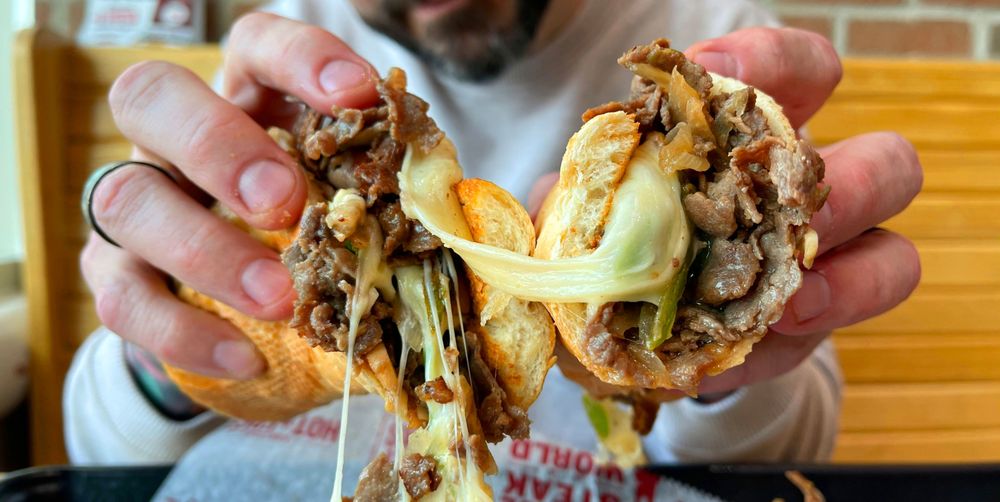 Charleys Cheesesteaks Logo