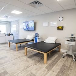 Active Spine and Joint Institute