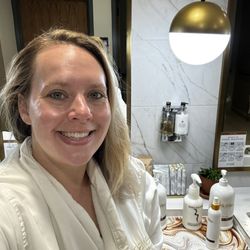 SpaWell - Post facial glow
