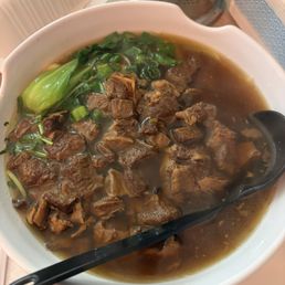 Beef Noodle Soup 牛腩面