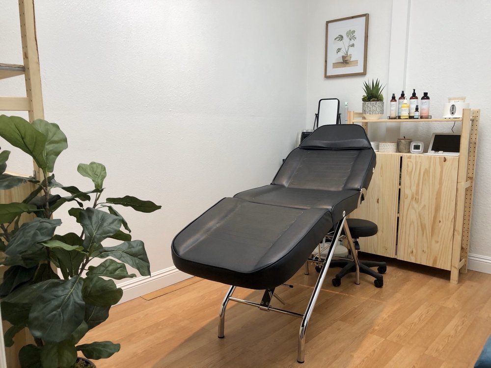 THE SUGAR SHACK SALON 13 Photos & 12 Reviews 4195 North Viking Way