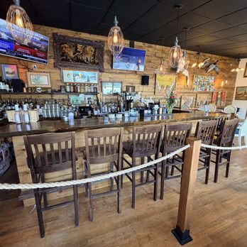 Pie Dive Bar - Bars Near Me - La Conner, Washington Pie Dive Bar - Bars Near Me - La Conner, Washington