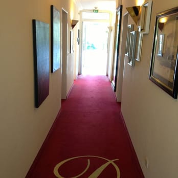 Hotel Daniel's - Flur zu den Zimmern - Hotels Near Me - Hallbergmoos, BY