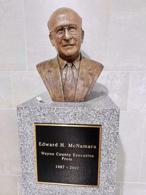 Detroit Metropolitan Wayne County Airport by null