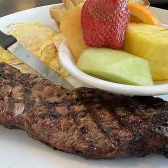 Broken Yolk Cafe - New York Steak & Eggs - Breakfast & Brunch Near Me - Fullerton, California Broken Yolk Cafe - New York Steak & Eggs - Breakfast & Brunch Near Me - Fullerton, California