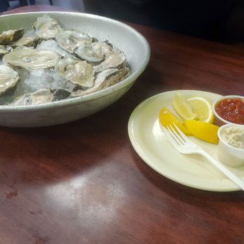Fish N Tails Oyster Bar - Seafood Near Me - Dallas, Texas Fish N Tails Oyster Bar - Seafood Near Me - Dallas, Texas