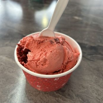 Drippy's Homemade Ice Cream - Red velvet cake ice cream - Ice Cream & Frozen Yogurt Near Me - Murrells Inlet, South Carolina