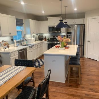 Bee Amazing Cleaning Services - Home Cleaning Near Me Bee Amazing Cleaning Services - Home Cleaning Near Me