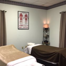 Painreliev Massage - Couple Massage room