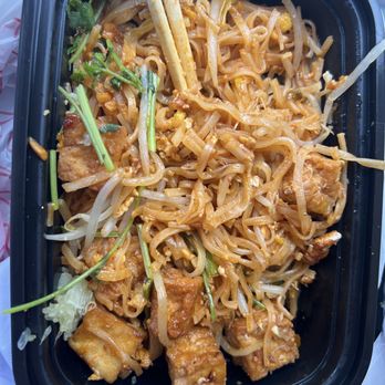 Fire Street Food - Tofu Pad Thai - Asian Fusion Near Me - Savannah, Georgia Fire Street Food - Tofu Pad Thai - Asian Fusion Near Me - Savannah, Georgia
