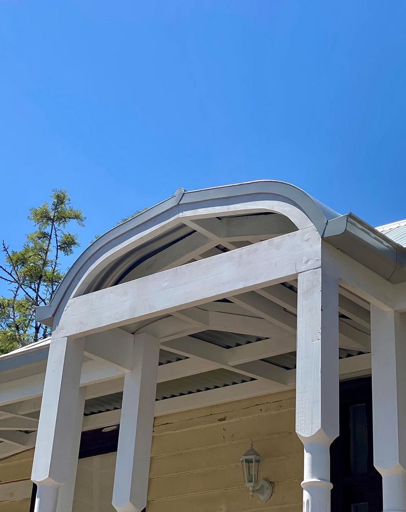 Slide of Castlemont Roofing