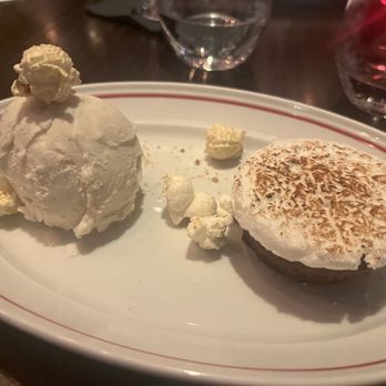 MASH - Steakhouses Near Me - Hamburg, HH