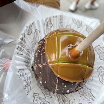 Rocky Mountain Chocolate Factory - Caramel apple cut into slices - Chocolatiers & Shops Near Me - Monterey, California Rocky Mountain Chocolate Factory - Caramel apple cut into slices - Chocolatiers & Shops Near Me - Monterey, California