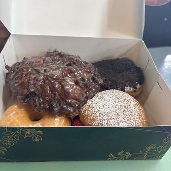 YLS Bakery & Cafe - Super yummy donuts - Donuts Near Me - El Segundo, California YLS Bakery & Cafe - Super yummy donuts - Donuts Near Me - El Segundo, California