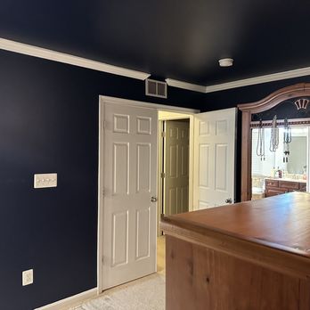 Tony's Contractor - Freshly painted master bedroom. - Painters Near Me - Woodbridge, Virginia
