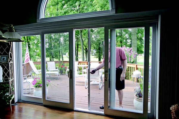 Retractable Screens! - Retractable Screens! Retractable Screens! - Retractable Screens!