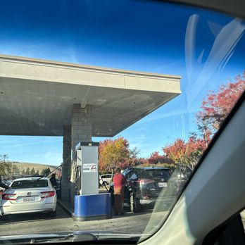 Costco - This costco gas station only has 2 pumps per side instead of 3 - Wholesale Stores Near Me - Livermore, California Costco - This costco gas station only has 2 pumps per side instead of 3 - Wholesale Stores Near Me - Livermore, California