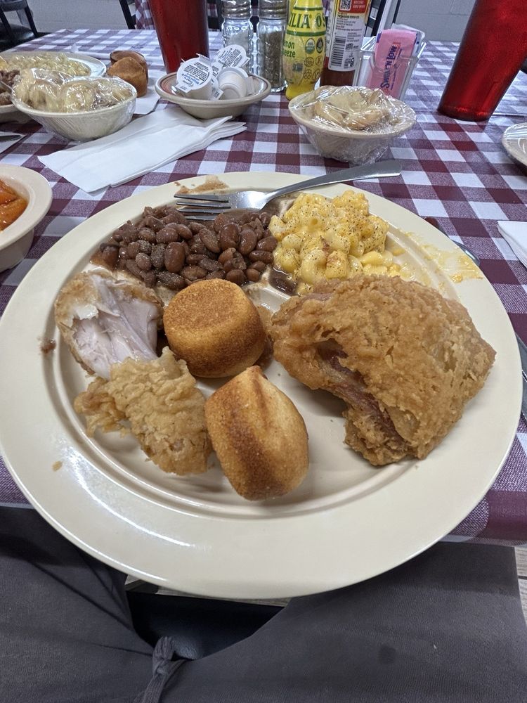 Dots Soul Food Restaurant Logo