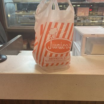 Junior's Restaurant - Bakeries Near Me - Brooklyn, New York