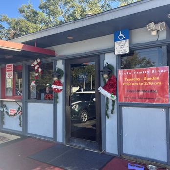 Nick's Family Diner - Door and pick up window. Festive decoration - Diners Near Me - Orlando, Florida