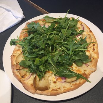 Fireside Pizza - Pear and Gorgonzola Pizza - Pizza Near Me - Olympic Valley, California