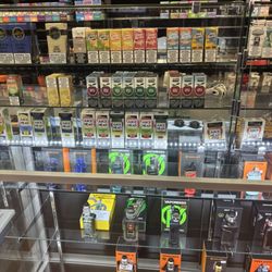 Buddiez Smoke & Vape - Also different vapes