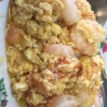 Jesse's Coffee Shop - Shrimp sarciado - Bakeries Near Me - Honolulu, Hawaii