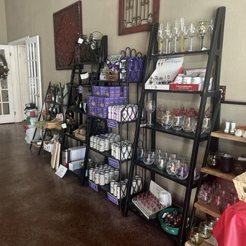 Purple Toad Winery & Distillery - Wine and gift shop - Wineries Near Me - Paducah, Kentucky Purple Toad Winery & Distillery - Wine and gift shop - Wineries Near Me - Paducah, Kentucky