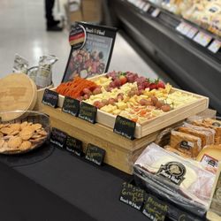 Publix Super Markets - Boars head sampling
