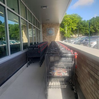 ALDI - shopping carts - Grocery Near Me - Plantation, Florida ALDI - shopping carts - Grocery Near Me - Plantation, Florida