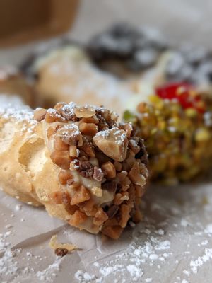 Kelly Cannoli by null